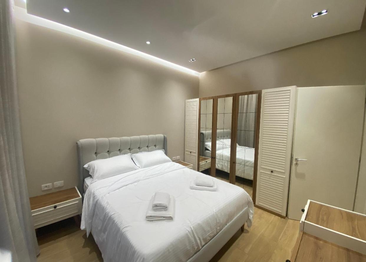Lilo'S Place Tirana Buitenkant foto