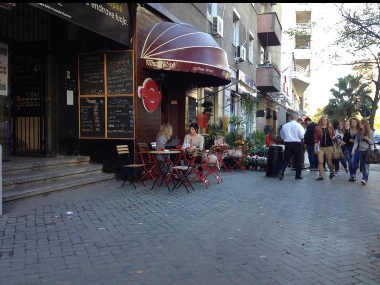 Lilo'S Place Tirana Buitenkant foto
